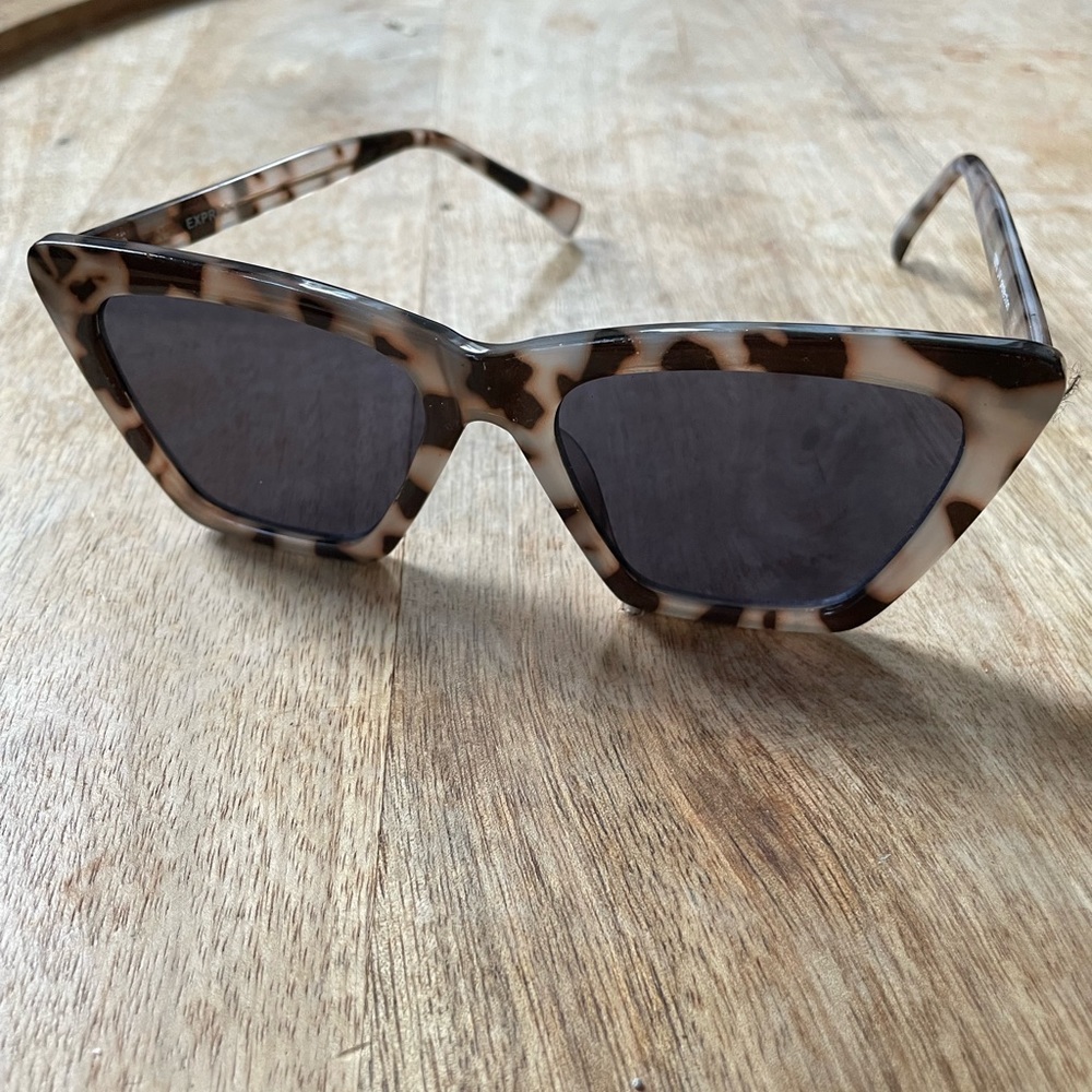 Express sunglasses black and white turtle